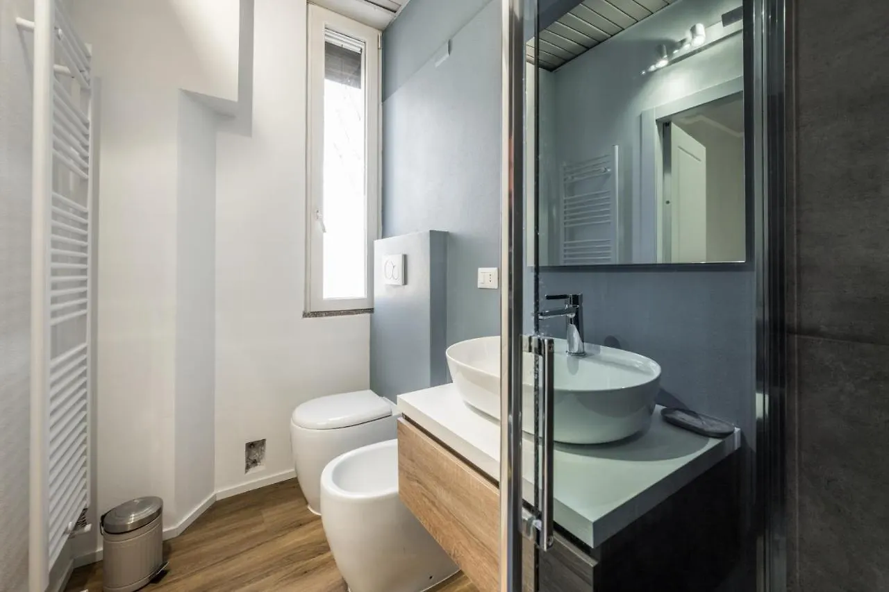 Cucchiari Suite 4B Modena 0*,  Italien
